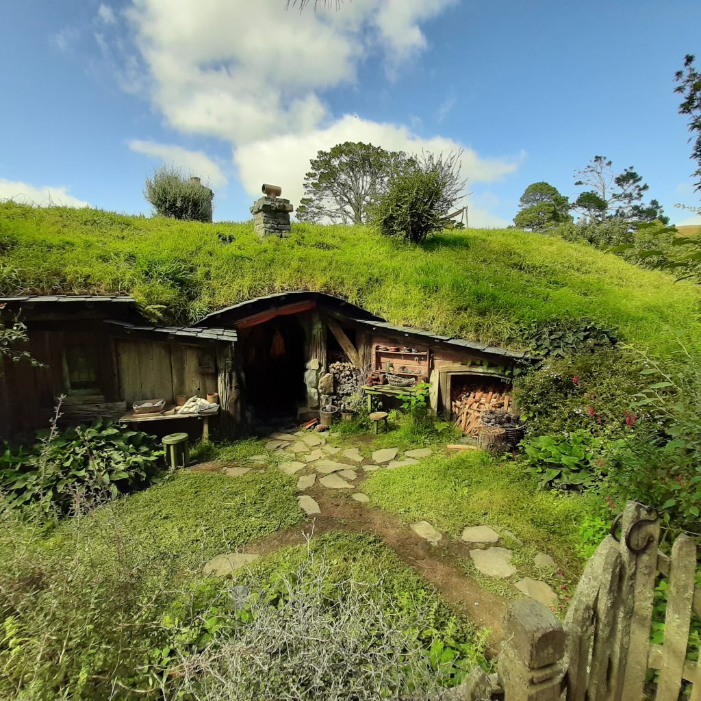 Peter Jackson asked his team to create unique designs for each of the hobbit holes to give them each their own personality. 